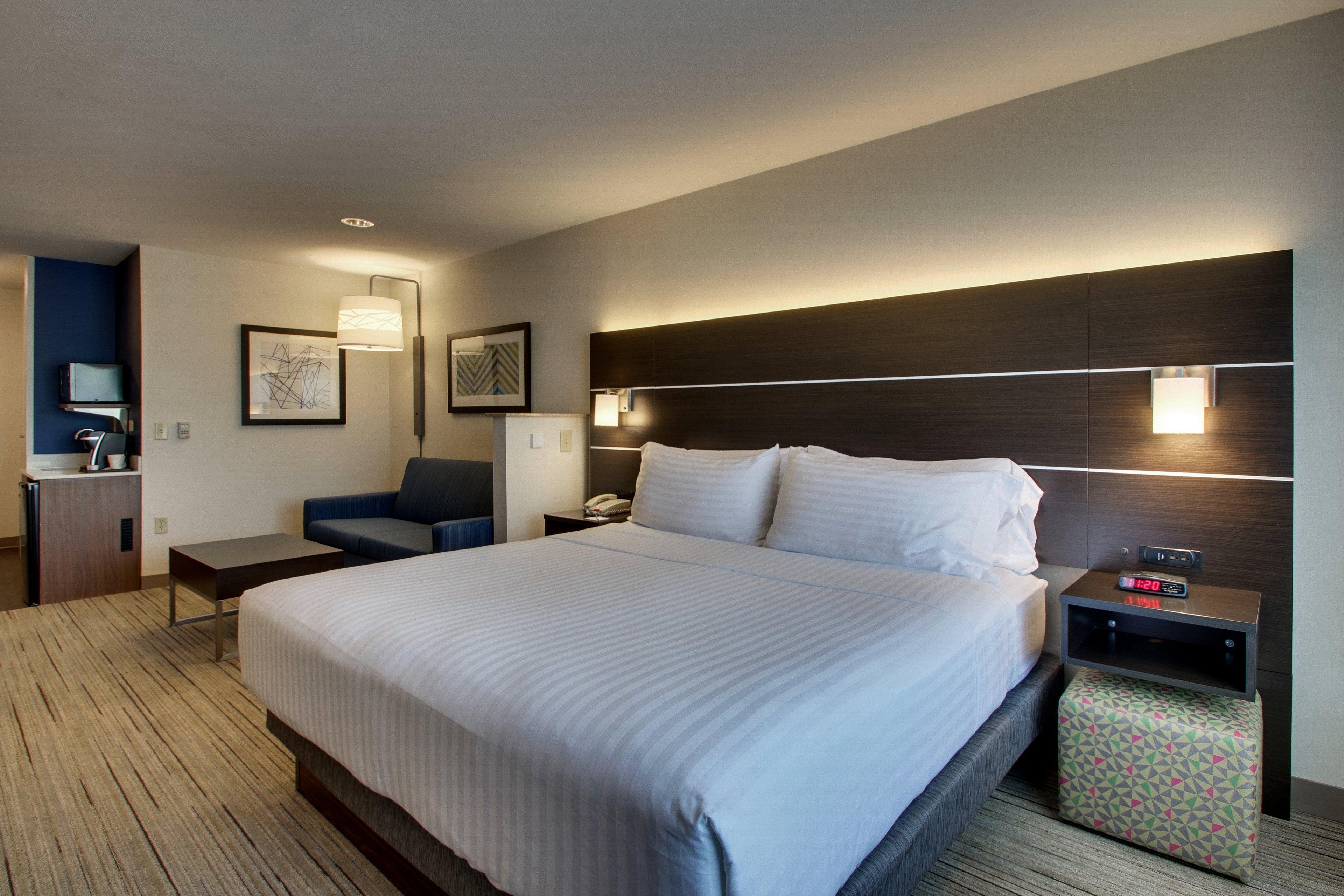 Holiday Inn Express Hotel & Suites Morris By Ihg Buitenkant foto
