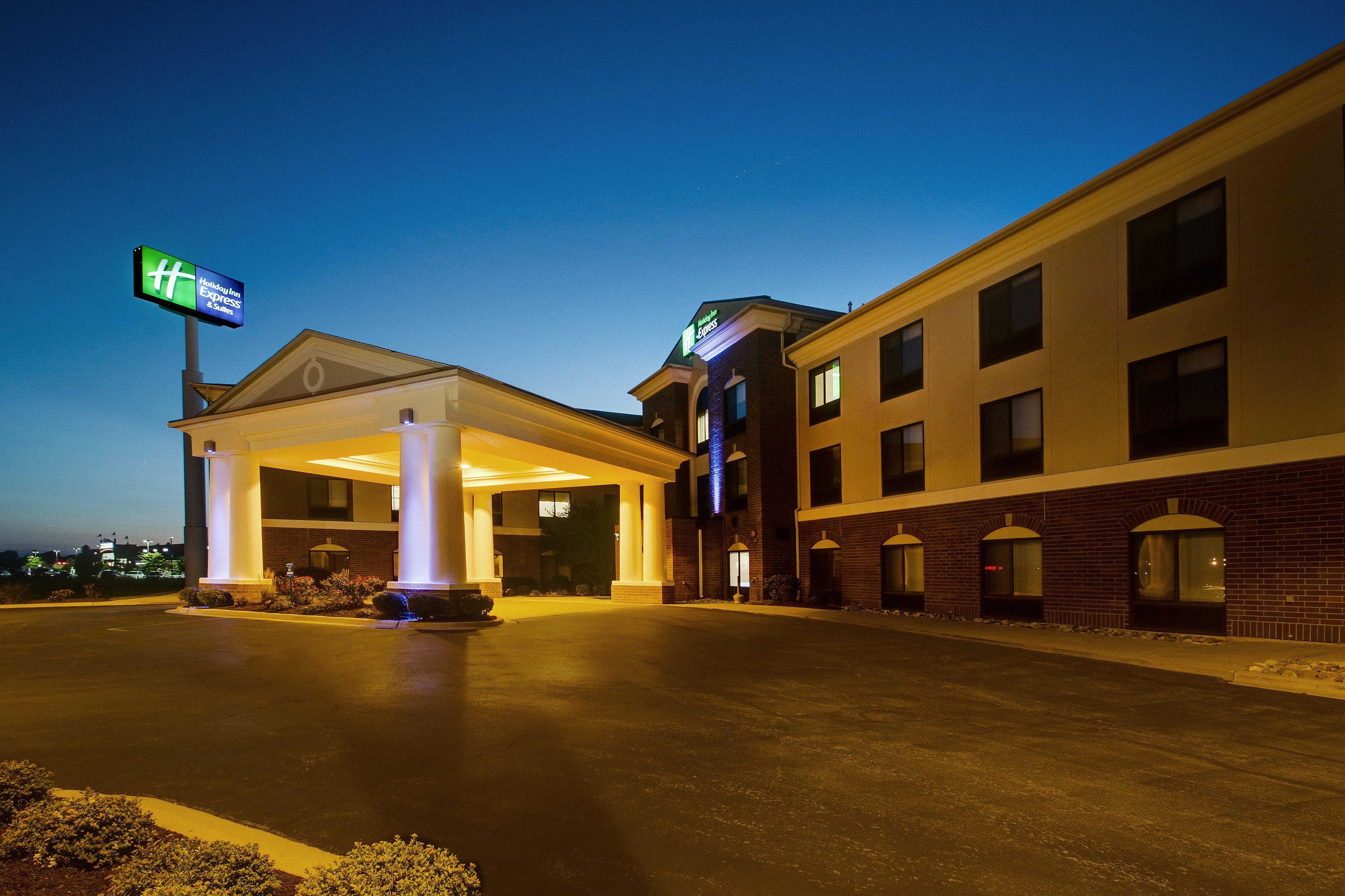 Holiday Inn Express Hotel & Suites Morris By Ihg Buitenkant foto