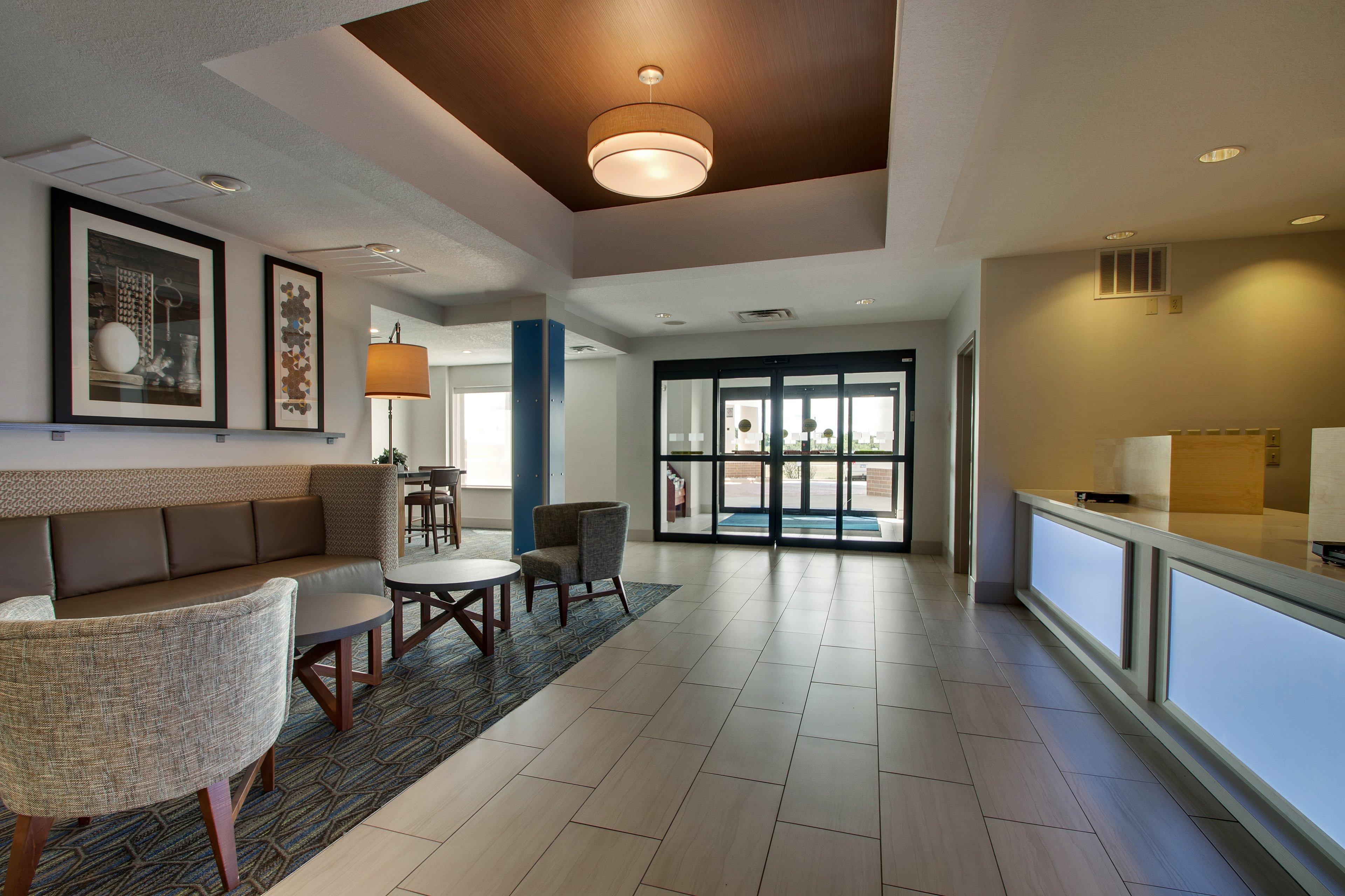 Holiday Inn Express Hotel & Suites Morris By Ihg Buitenkant foto