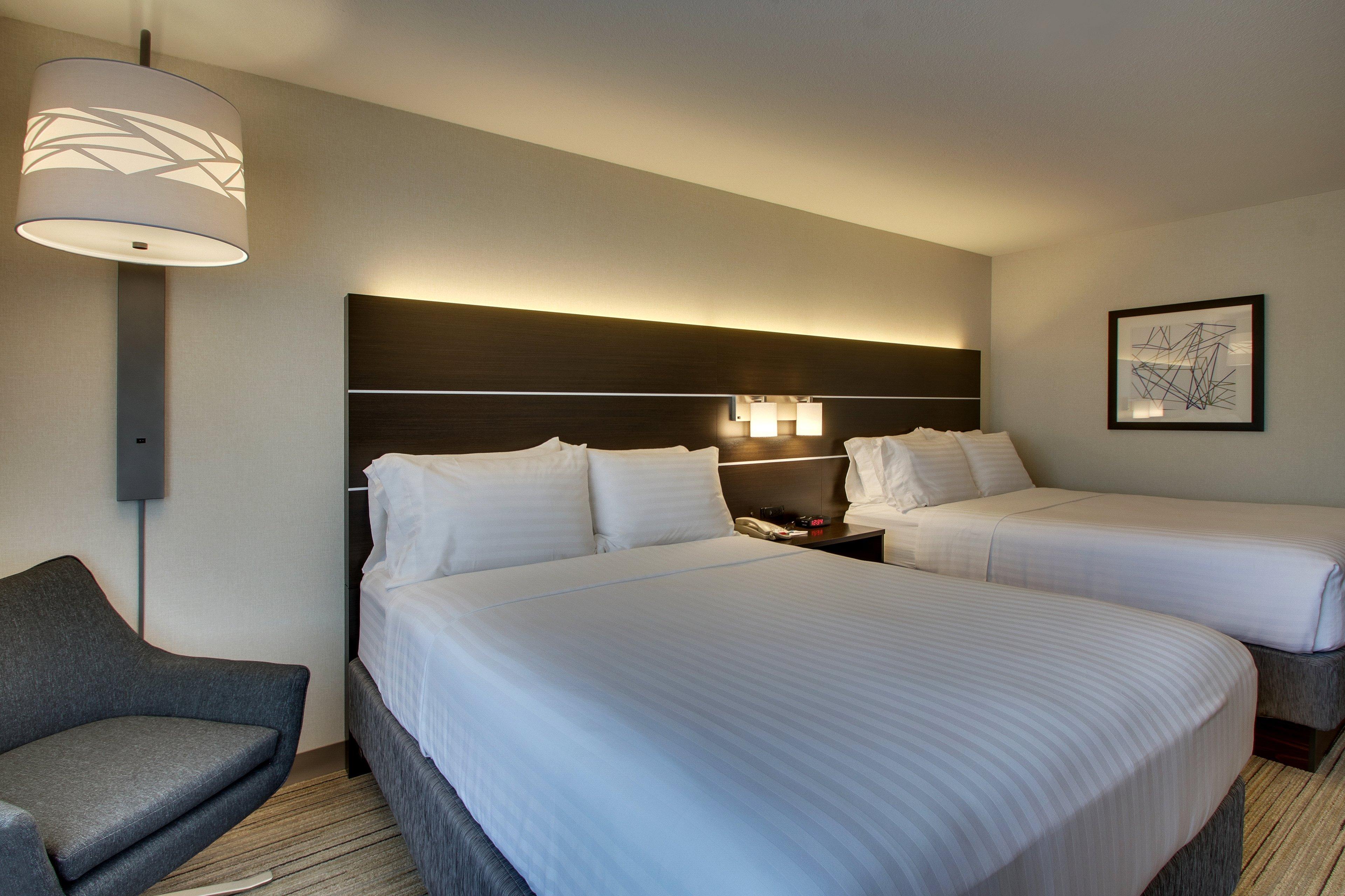 Holiday Inn Express Hotel & Suites Morris By Ihg Buitenkant foto