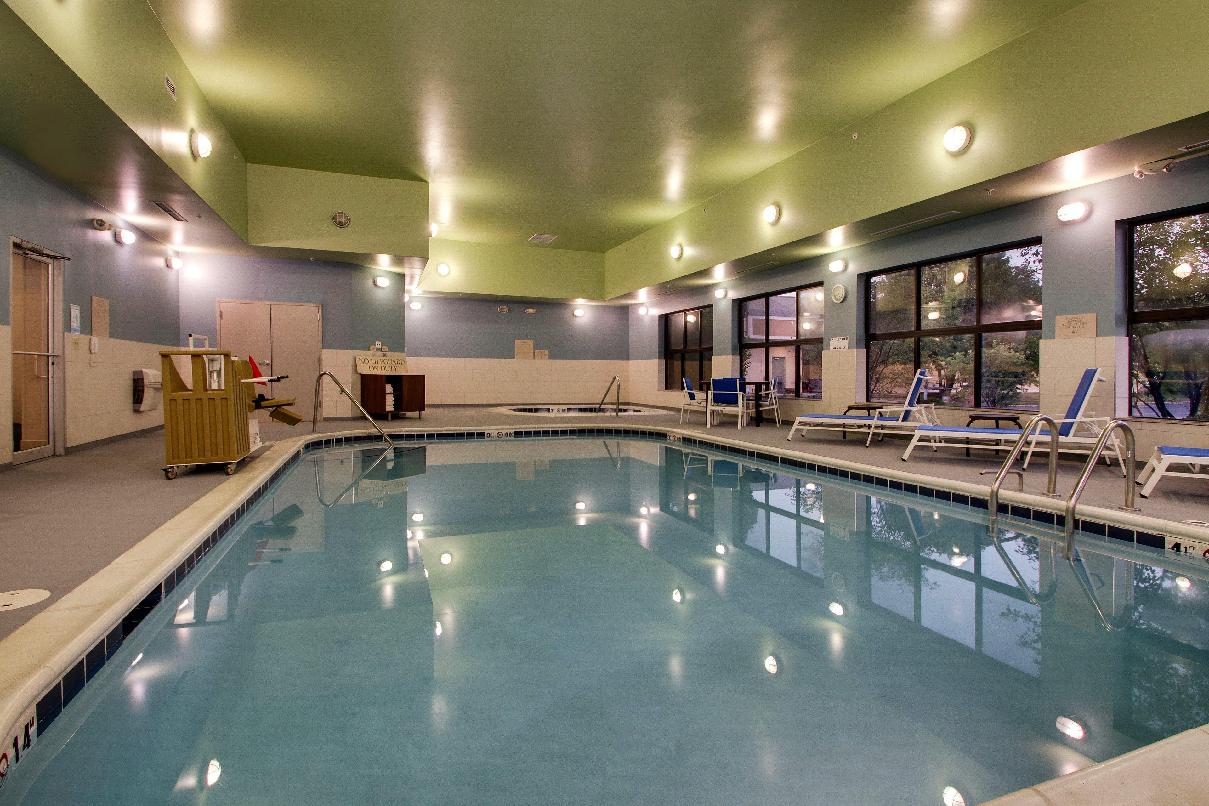 Holiday Inn Express Hotel & Suites Morris By Ihg Buitenkant foto